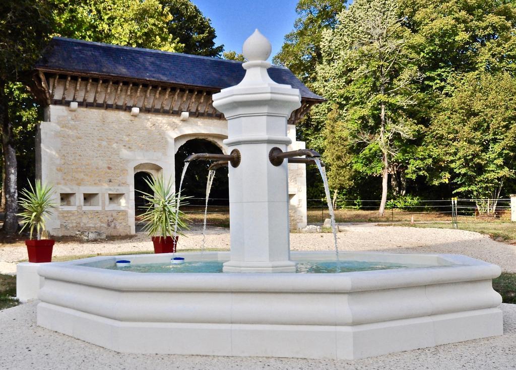 Chateau De Bellevue B&B Et Appartements Avec Piscine Saisonal Chauffee Et Chambres Partout Climatisees Saint-Avit  Exterior photo