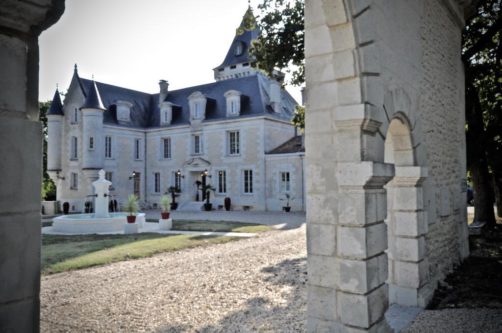 Chateau De Bellevue B&B Et Appartements Avec Piscine Saisonal Chauffee Et Chambres Partout Climatisees Saint-Avit  Exterior photo